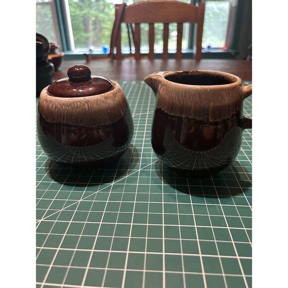 Vintage McCoy USA Creamer & Sugar Set - Picture 1 of 3